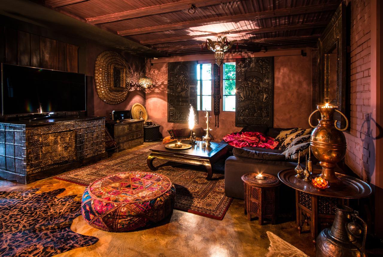 Bijou Hotel / Love And Romance Kallnach Zimmer foto