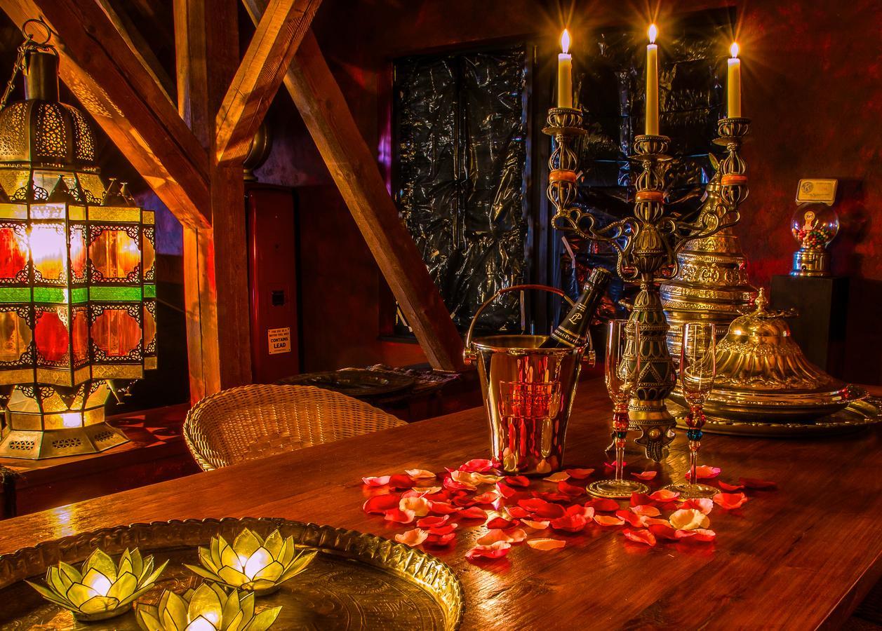 Bijou Hotel / Love And Romance Kallnach Zimmer foto